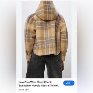 New Zara medium women’s jacket worn once :) this color does not look good on me!